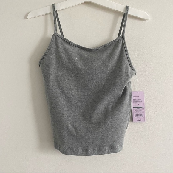 Wild FABLE NWT Slim Fit Cropped Cami Tank Top Basic Grey - Picture 3 of 10